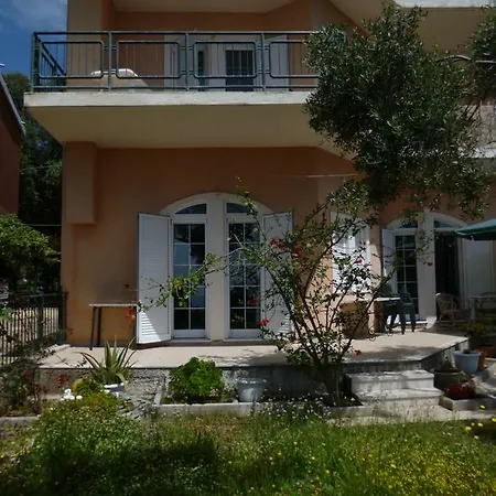 Deskas House. Two Floor Apartment With Excellent View Parga Exterior foto